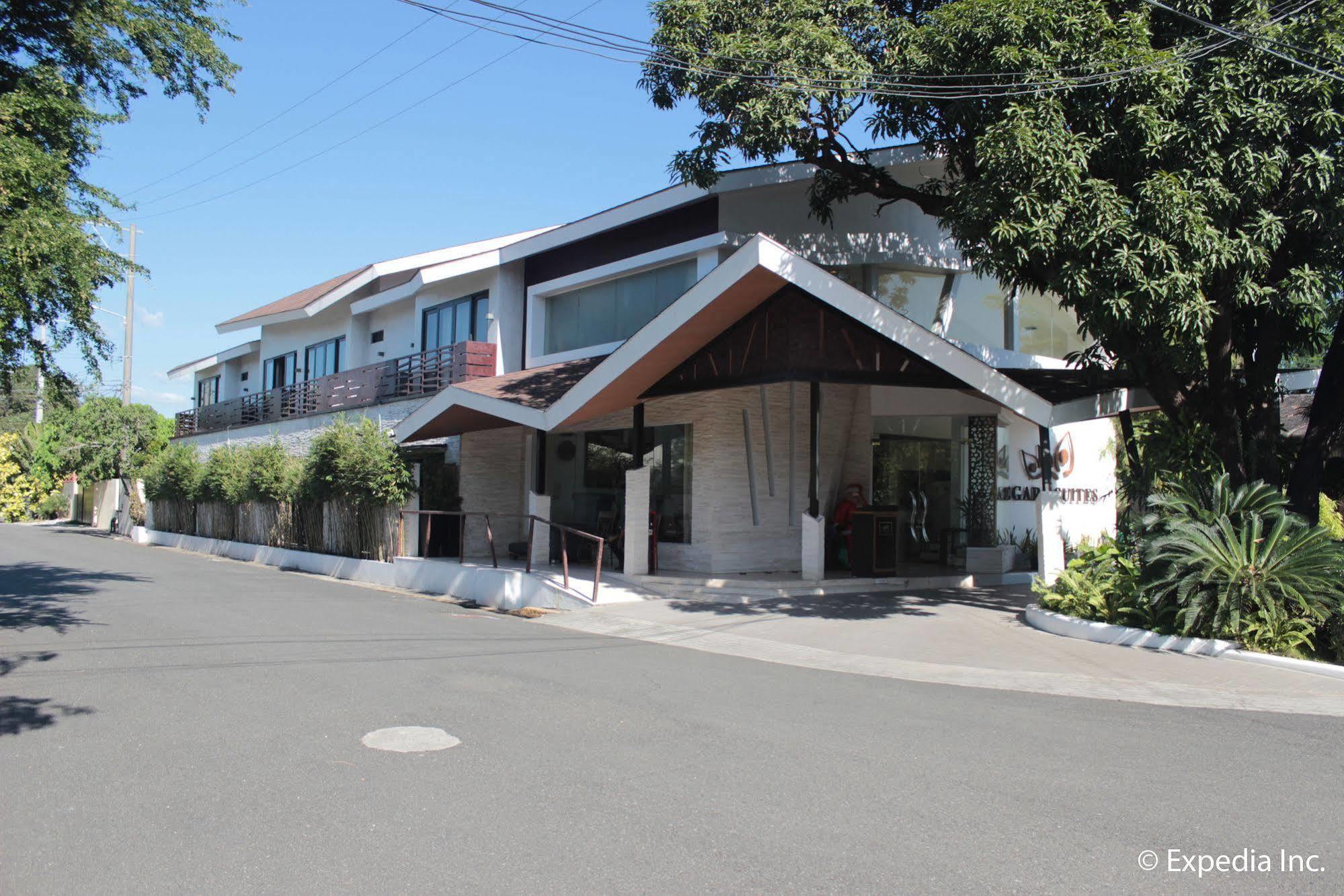 Segara Suites Olongapo Exterior photo