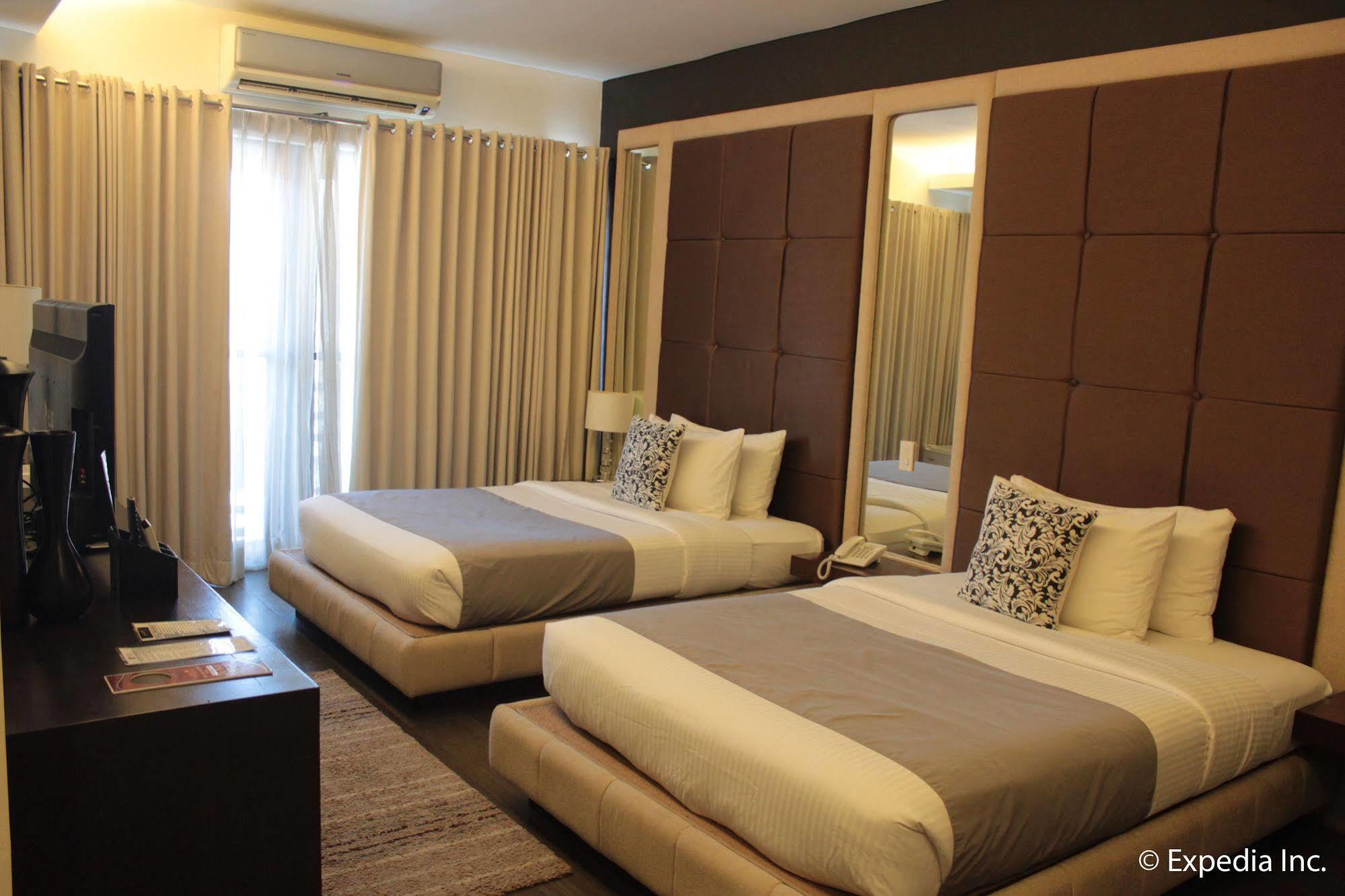 Segara Suites Olongapo Exterior photo