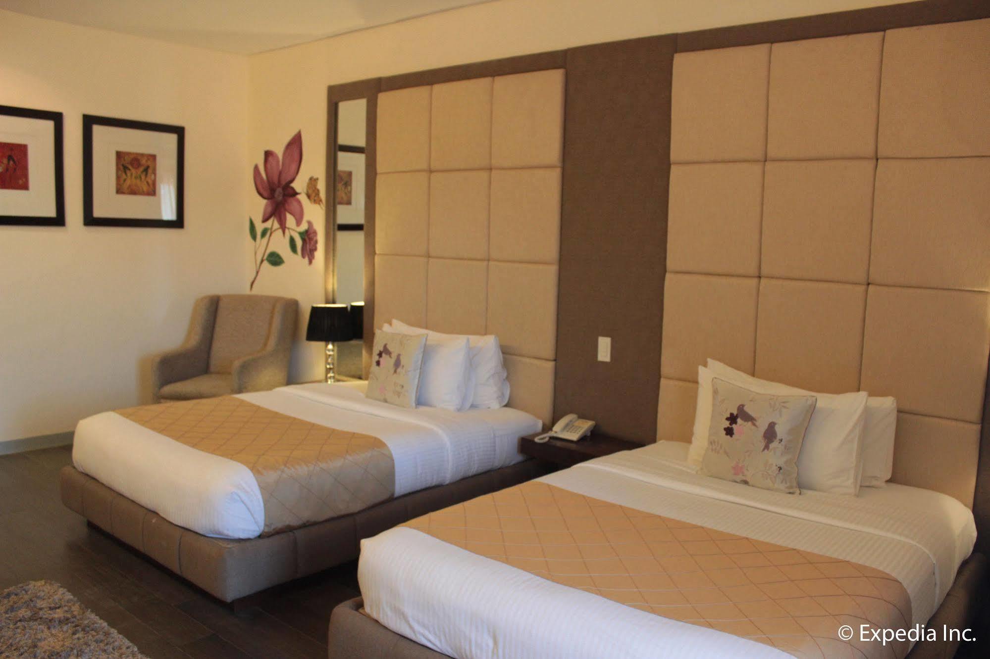 Segara Suites Olongapo Exterior photo